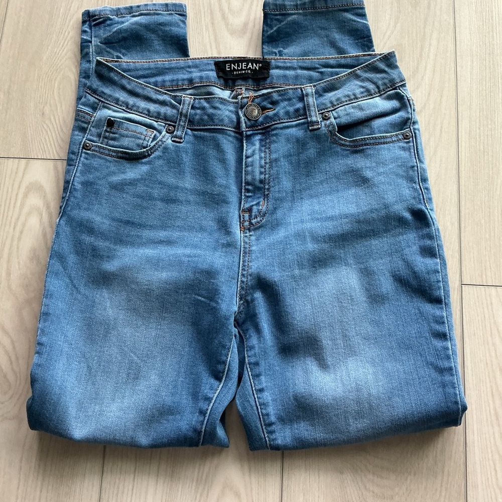 Women's Blue Jeans